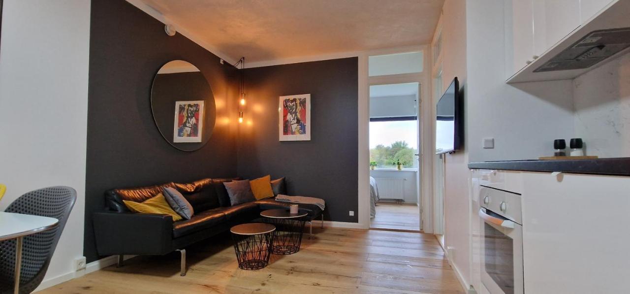 Modern, Fully Equipped Flat Apartment